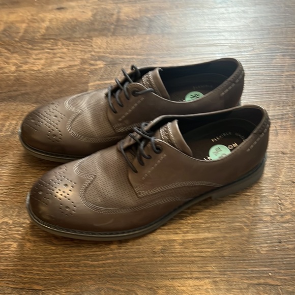 Rockport Men's Classic Break Wingtip Oxford size 8.5 - Picture 3 of 16